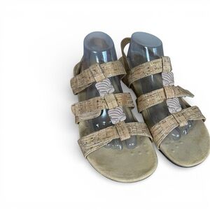 Vionic Cork Textured Sandals